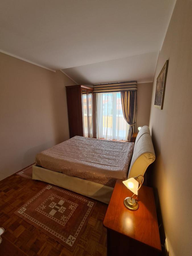 Apartment Sunny Пула Екстериор снимка