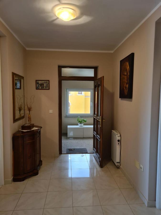 Apartment Sunny Пула Екстериор снимка